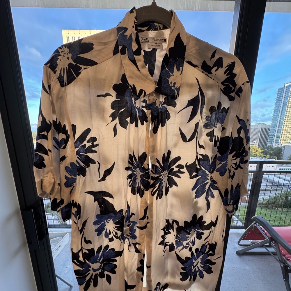 Large Zara floral Shirt